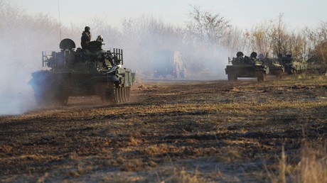 À l'est de l'Ukraine, l'armée russe avance «dans toutes les directions», estime Sergueï Choïgou